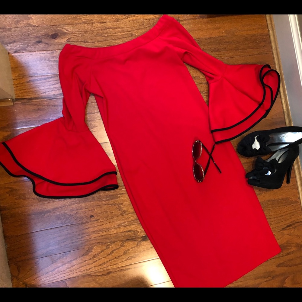 Classy red dress with bell sleeves